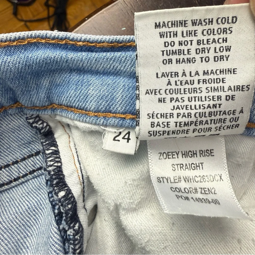 Hudson Jeans Zoey High Rise Straight Size
24 Ripped Distressed - Picture 7 of 8